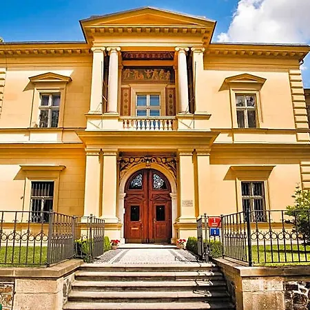Szálloda Lanna